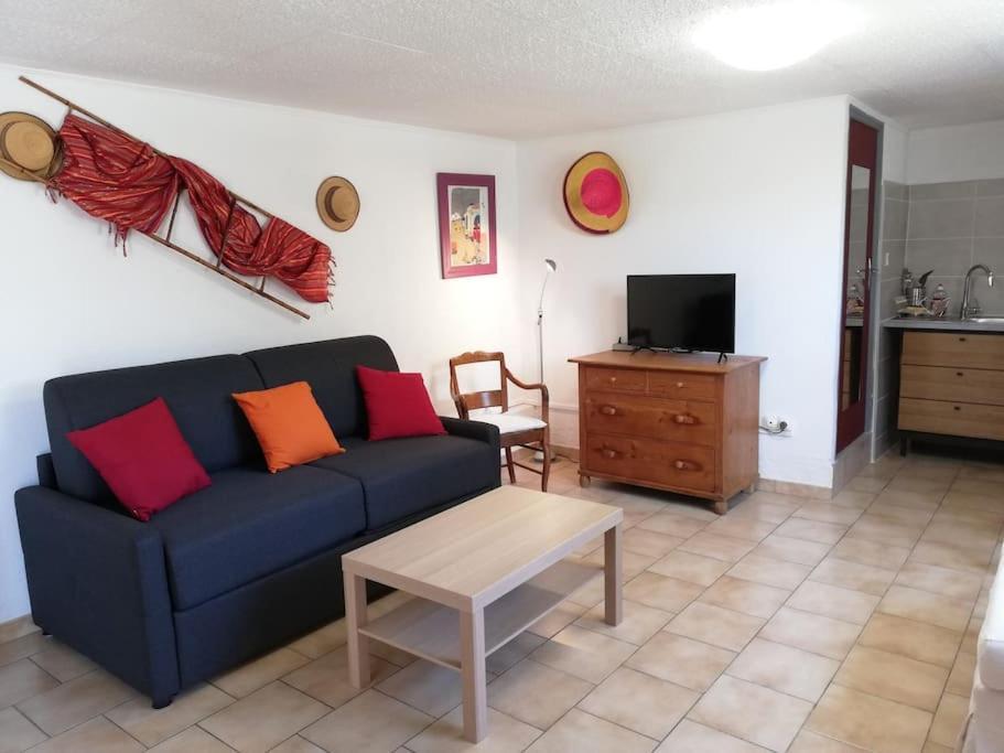 Studio 28M2 Climatise,Wifi, Proche Des Calanques,Plages La Ciotat Bagian luar foto
